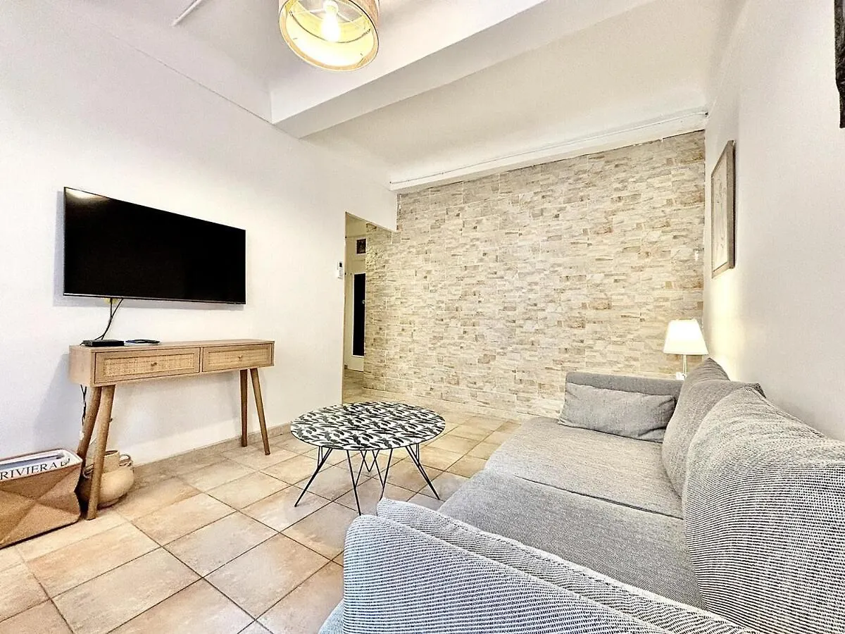 Cannes 2 Bedroom Apartment - 19Jdr2