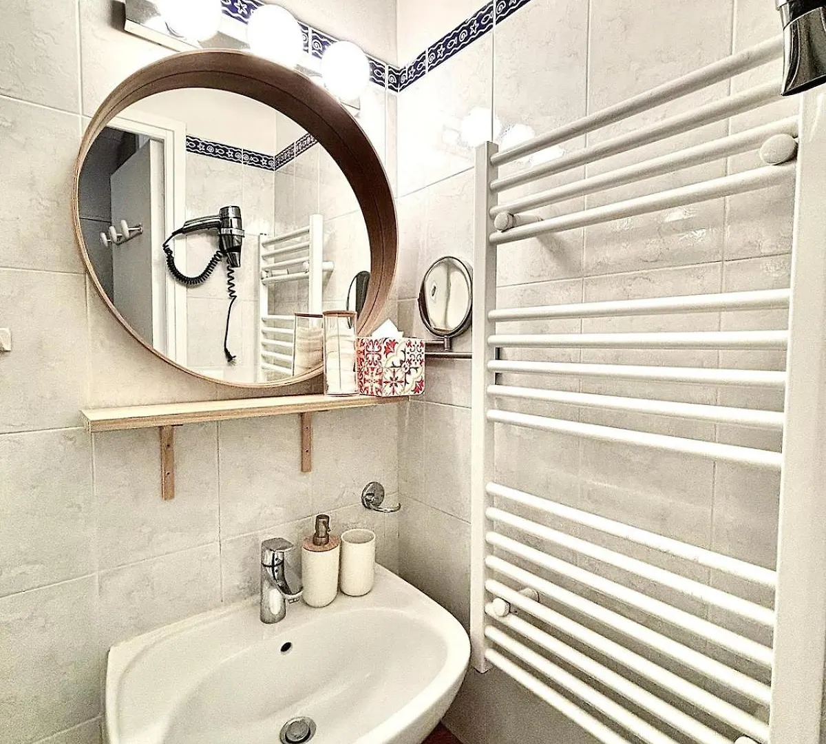 Cannes 2 Bedroom Apartment - 19Jdr2 France